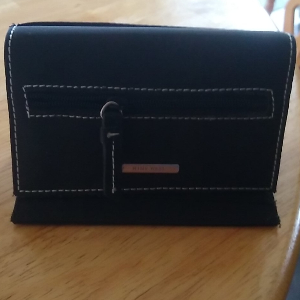 NWOT Nine west Wallet